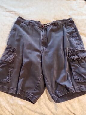 Lee Men's Cargo Shorts in Charcoal